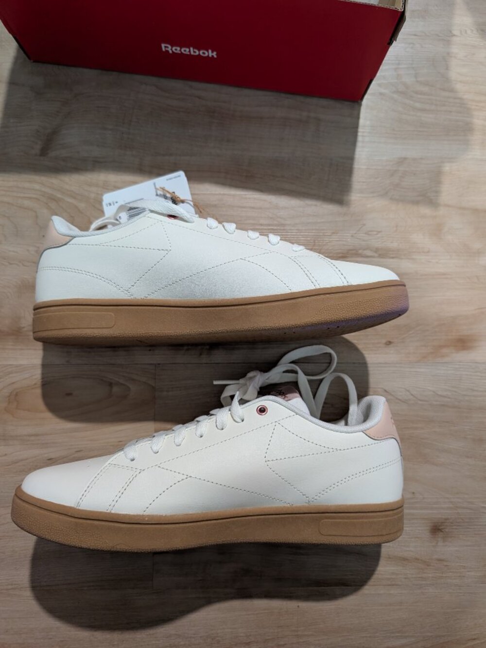 NIB Reebok Court Clean Shoes - Picture 4 of 9